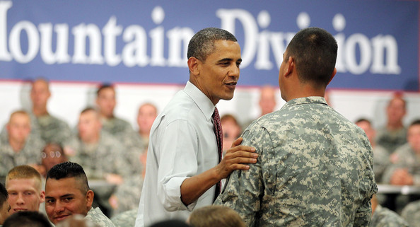 Обама са трупама